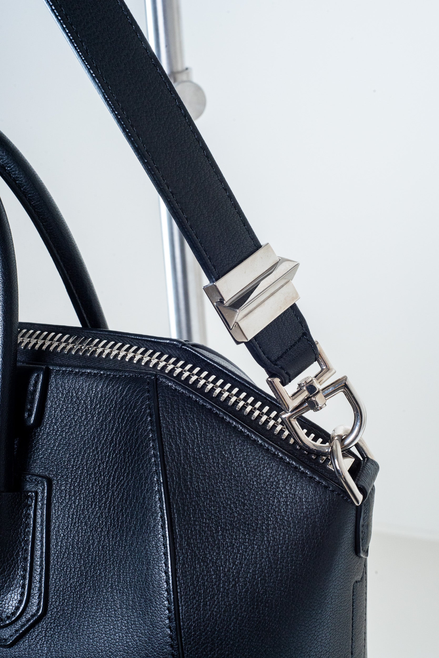 Black Medium Antigona Bag Leather