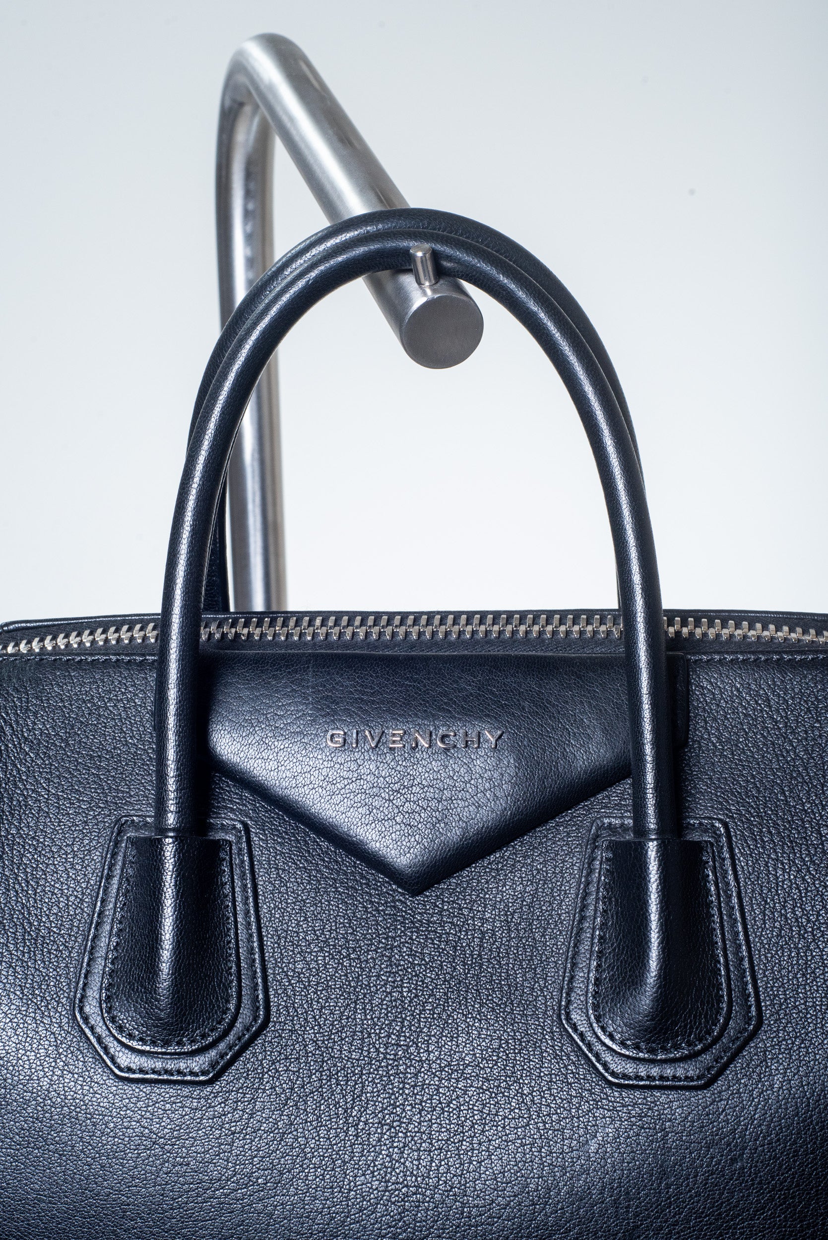 Black Medium Antigona Bag Leather