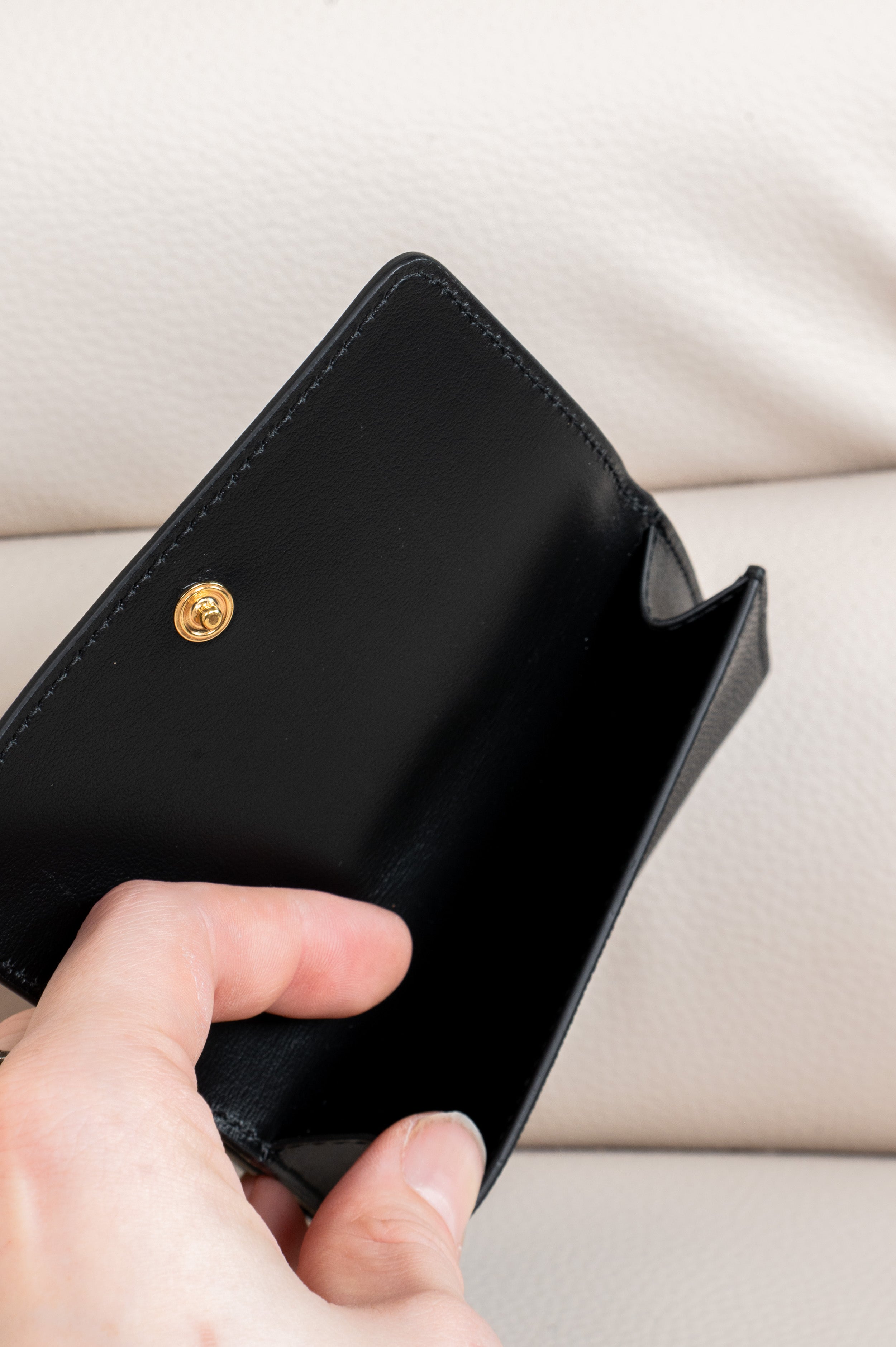 Black Tri-Fold Sidney Wallet