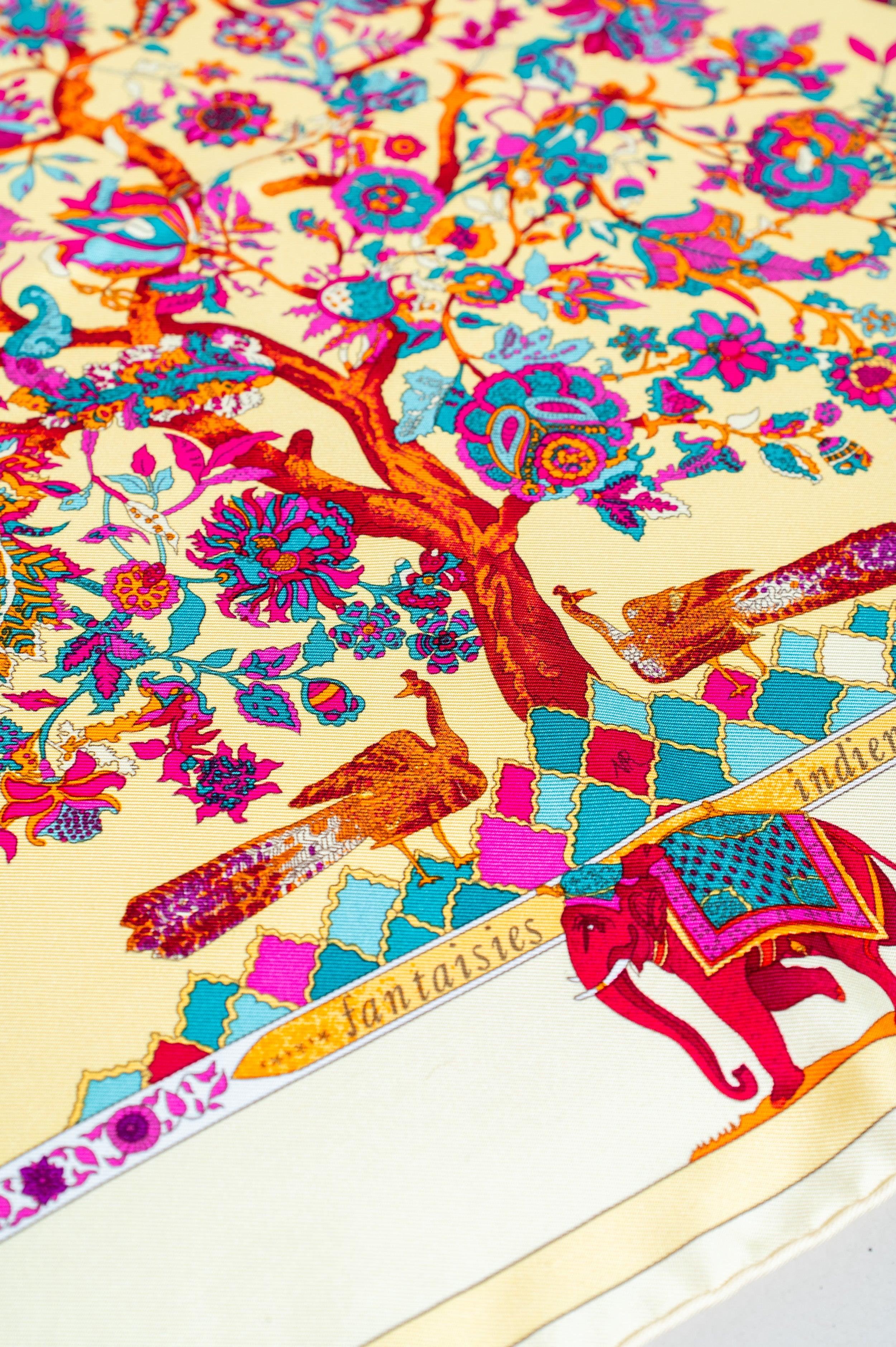 Fantaisies Indiennes 45 Scarf