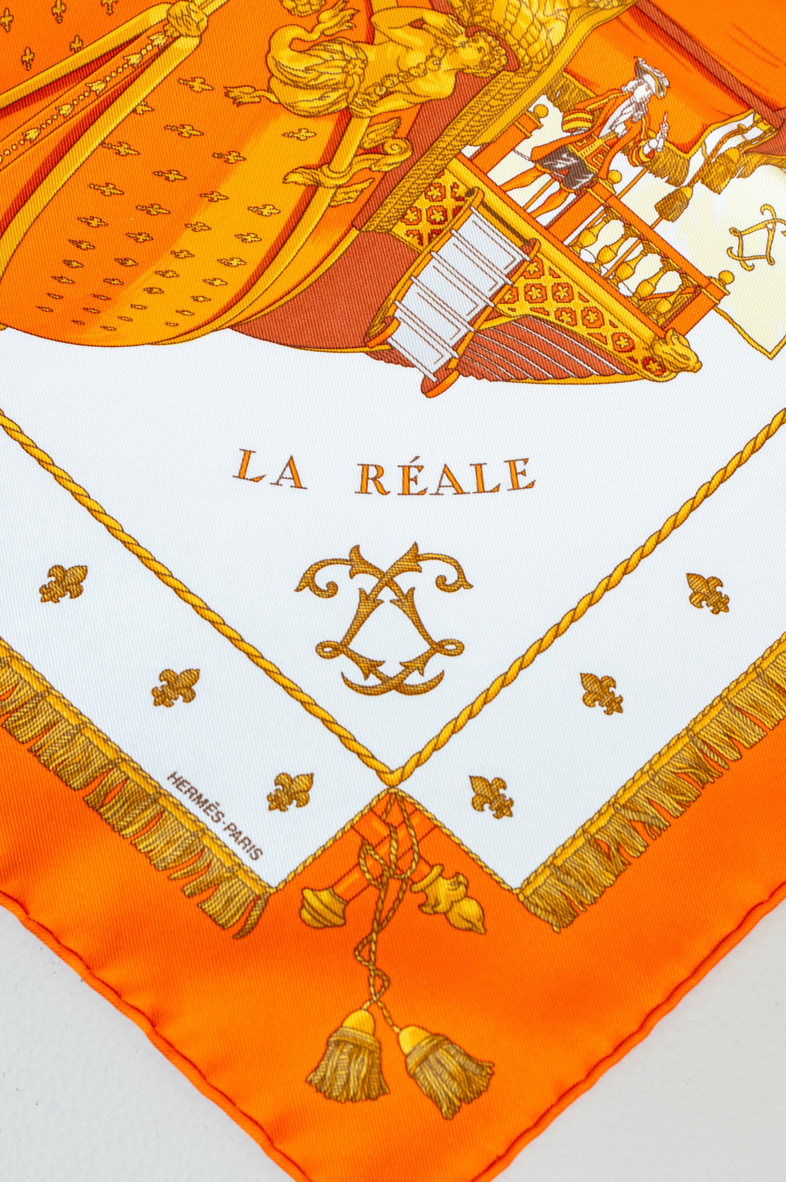 Vue du Carrosse de la Galere la Reale 45 Scarf