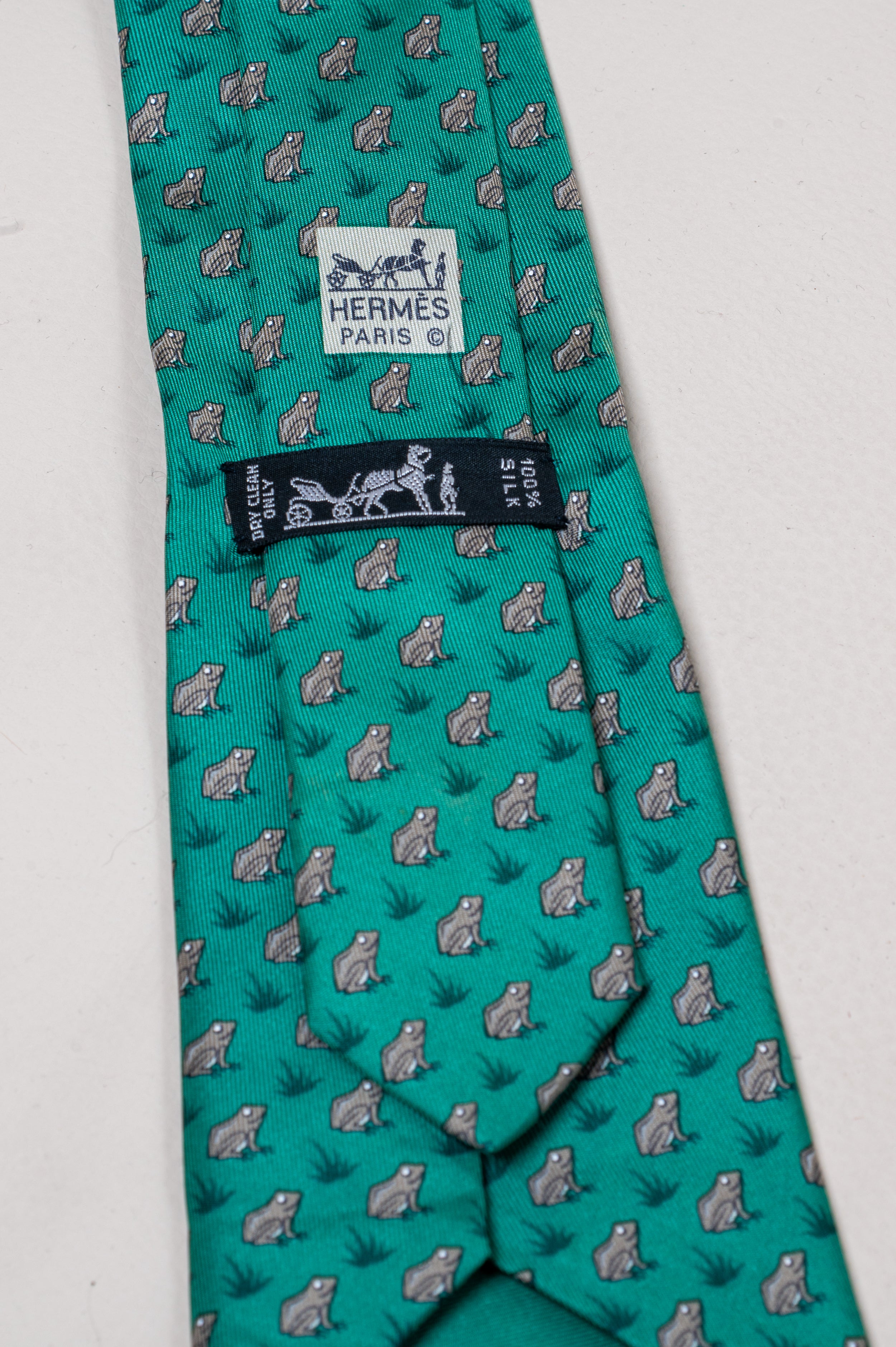 Green Frog Printed Tie