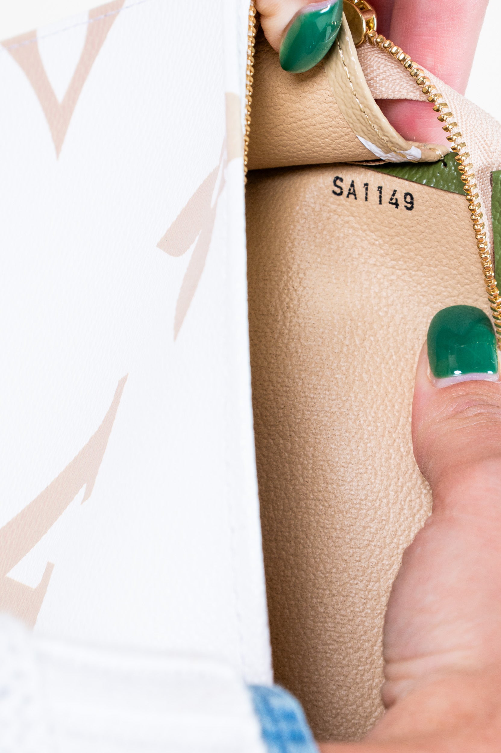 Additional interior view of Louis Vuitton Limited Edition Giant Khaki Monogram Toiletry Pouch 26