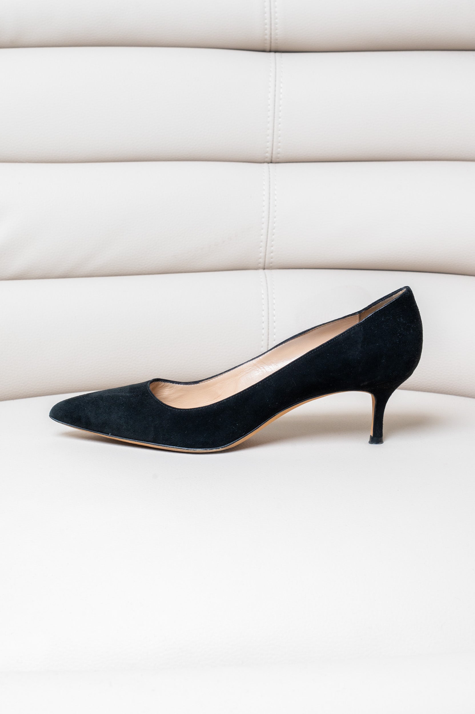Black Suede BB 70 Pointed Toe Pump