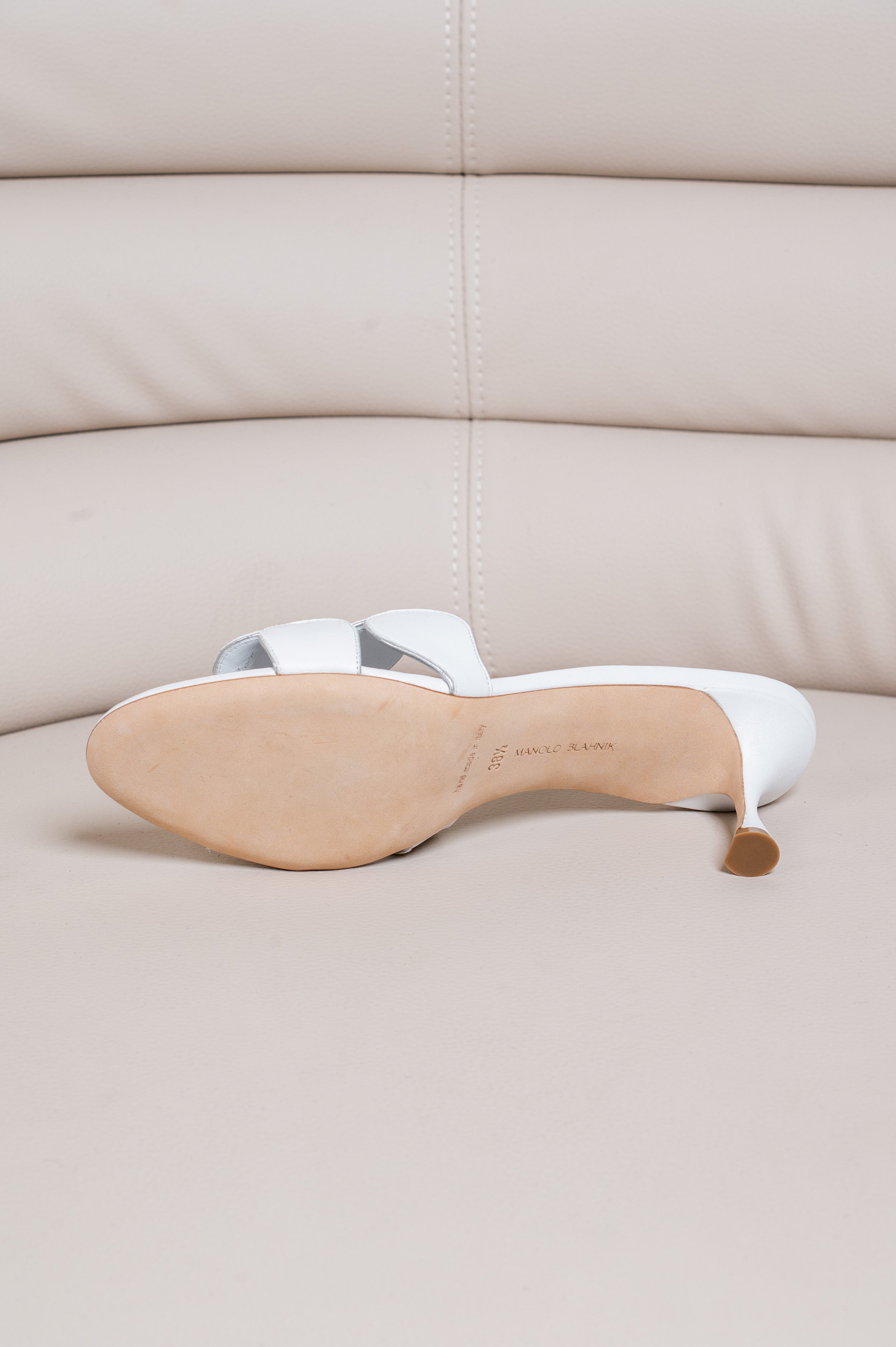 White Haribalmu Leather Mules