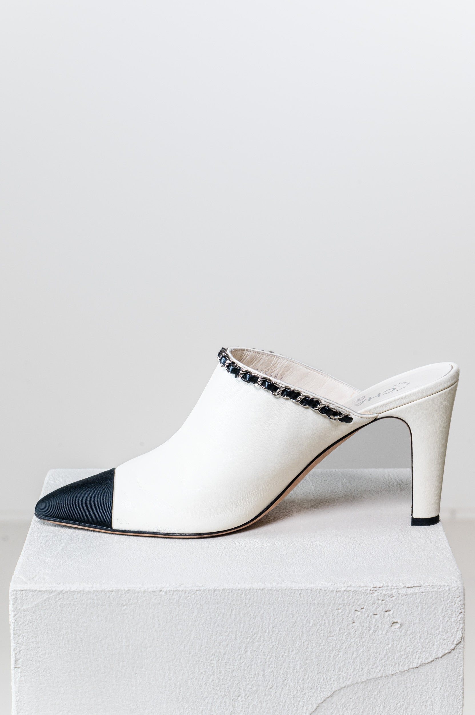 Chain Cap Toe CC Mules