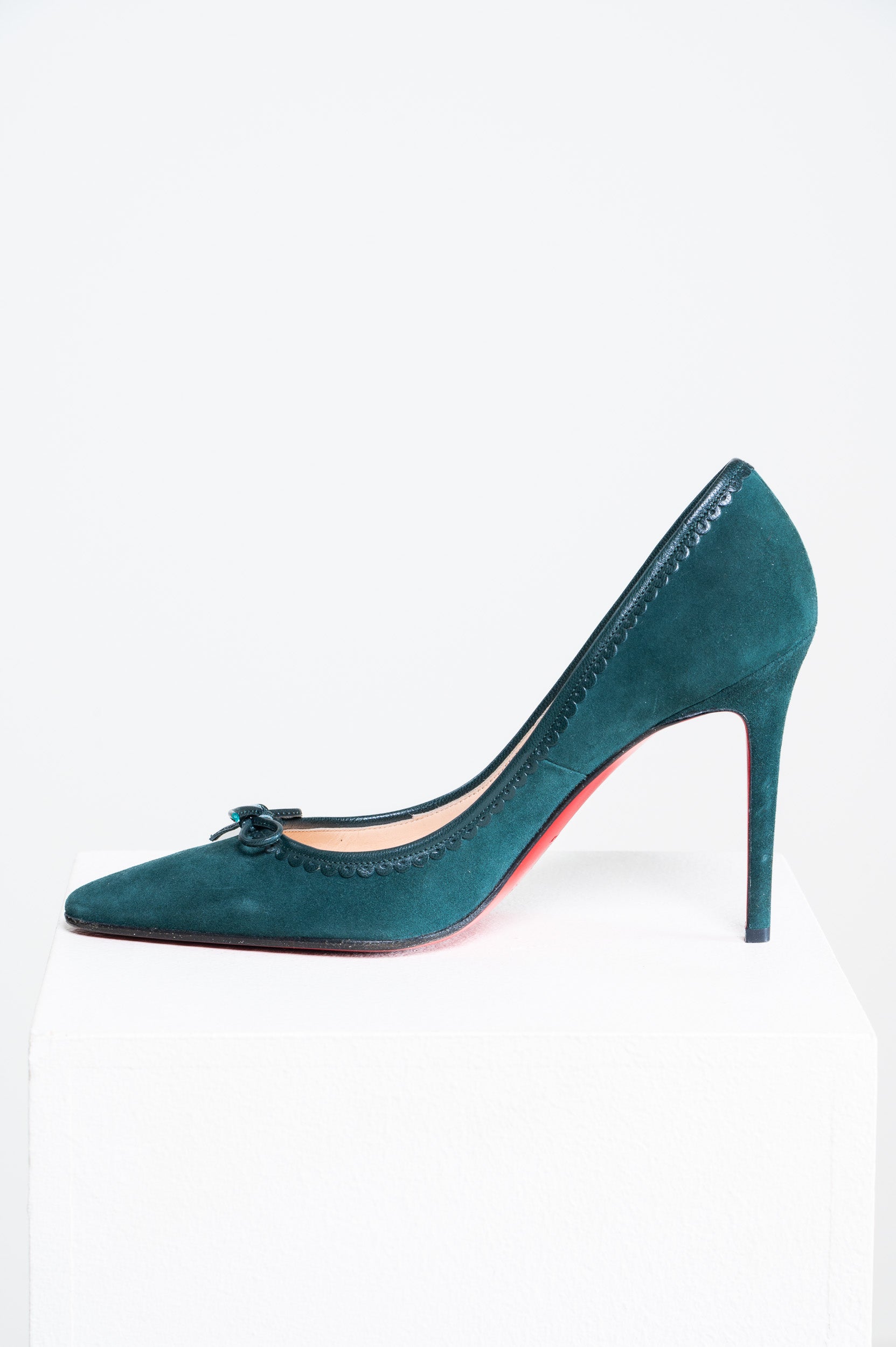 Vintage Alice 100 Green Suede Pump Heel